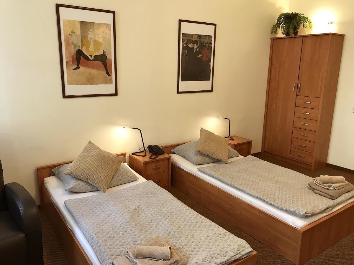 Light Rooms براغ المظهر الخارجي الصورة