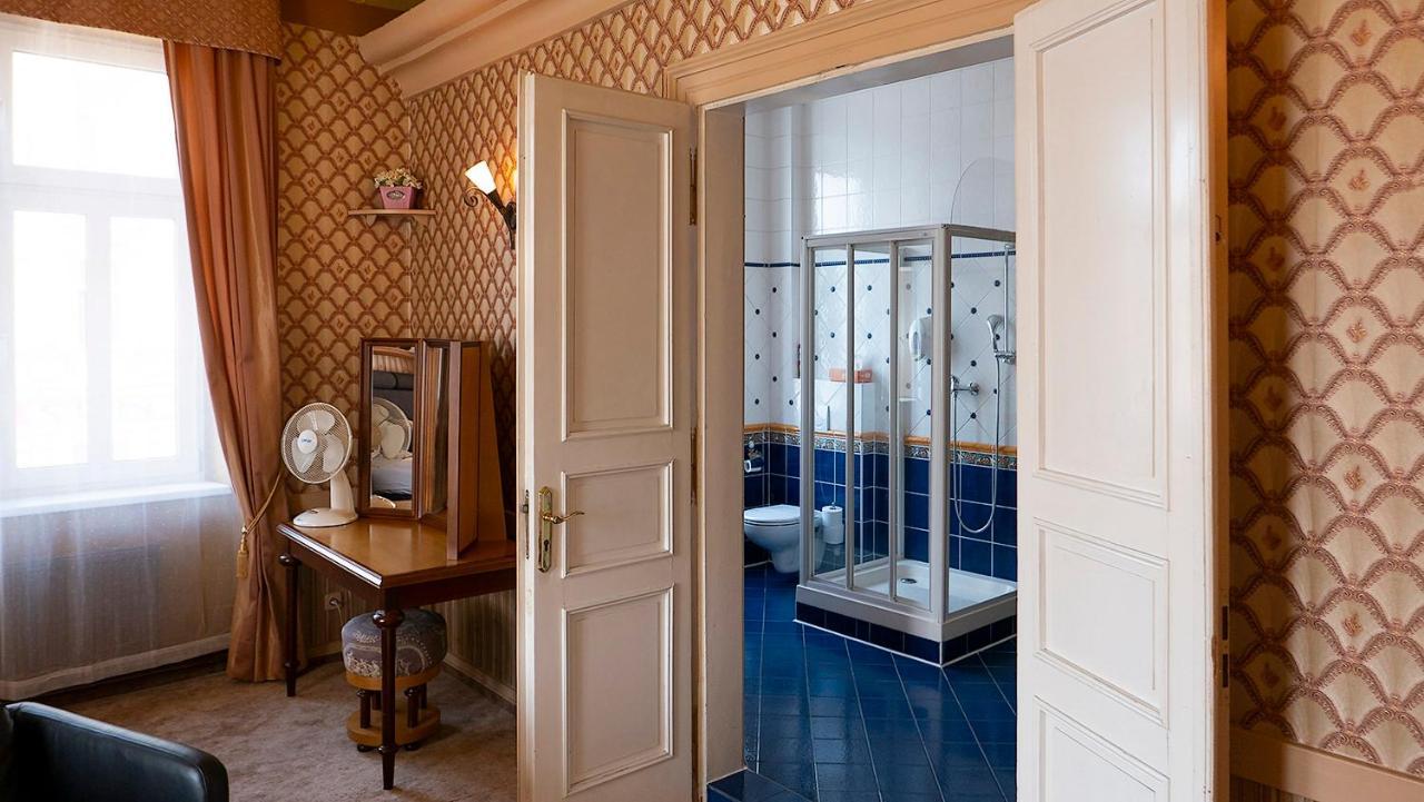 Light Rooms براغ المظهر الخارجي الصورة